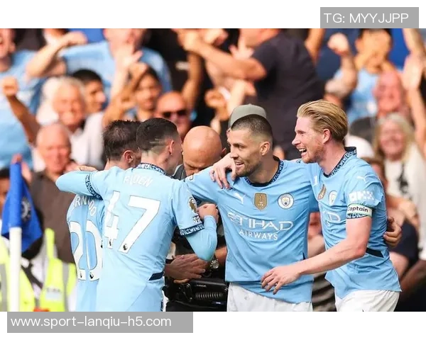 曼城与切尔西焦点对决海报发布谢尔基独自亮相引关注